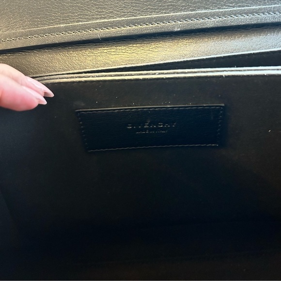 GIVENCHY GV3 Black Smooth Leather & Suede
Shoulder Bag - Picture 7 of 11